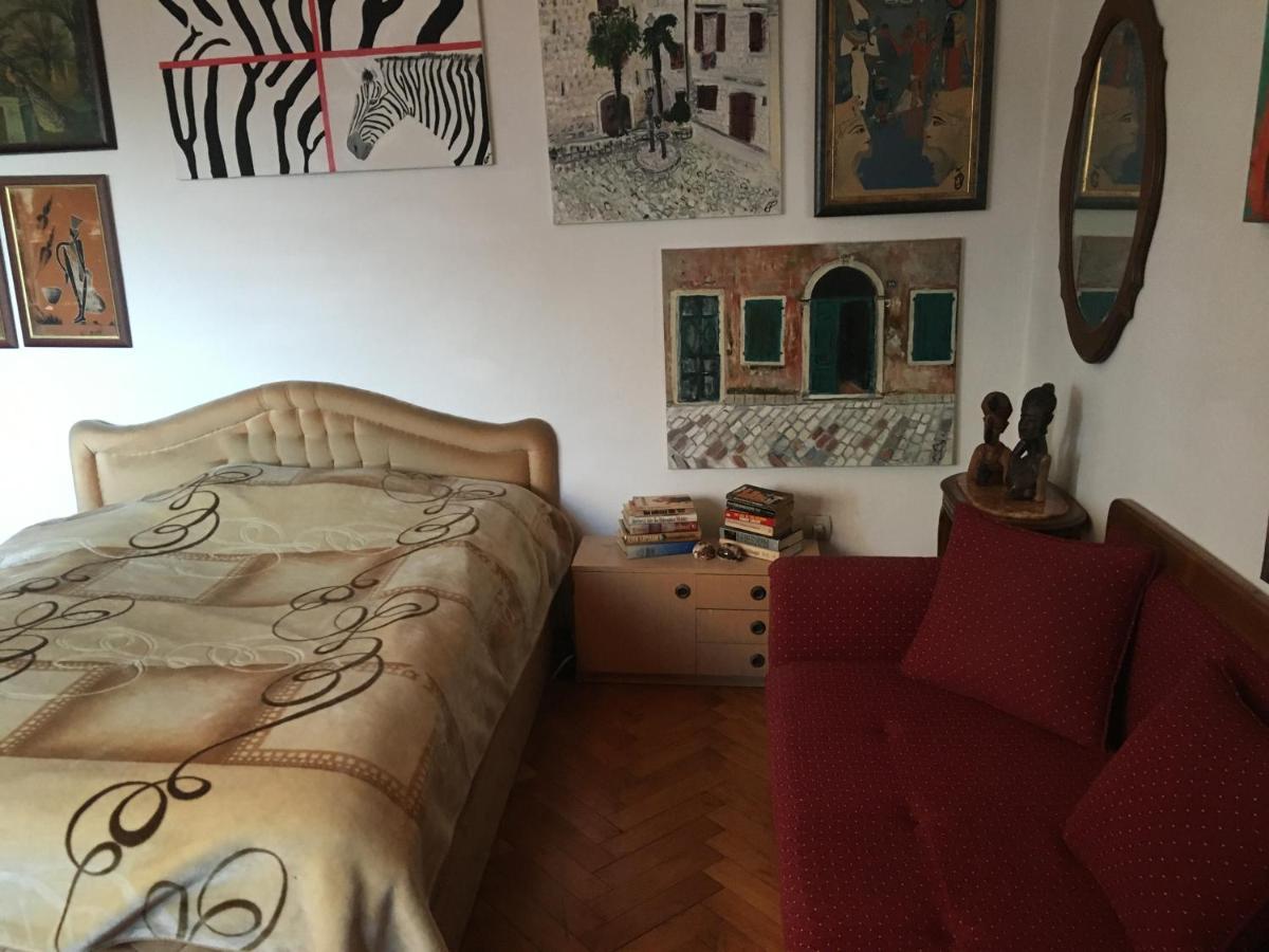 Art House 001 Hotel Котор Екстериор снимка
